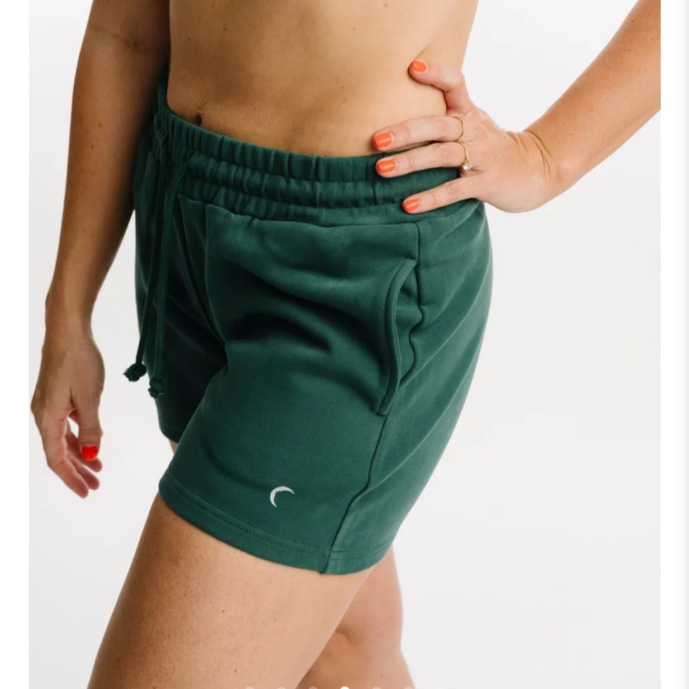 Zyia Pine Green Relaxation Sweat Shorts Sz M - Picture 5 of 8